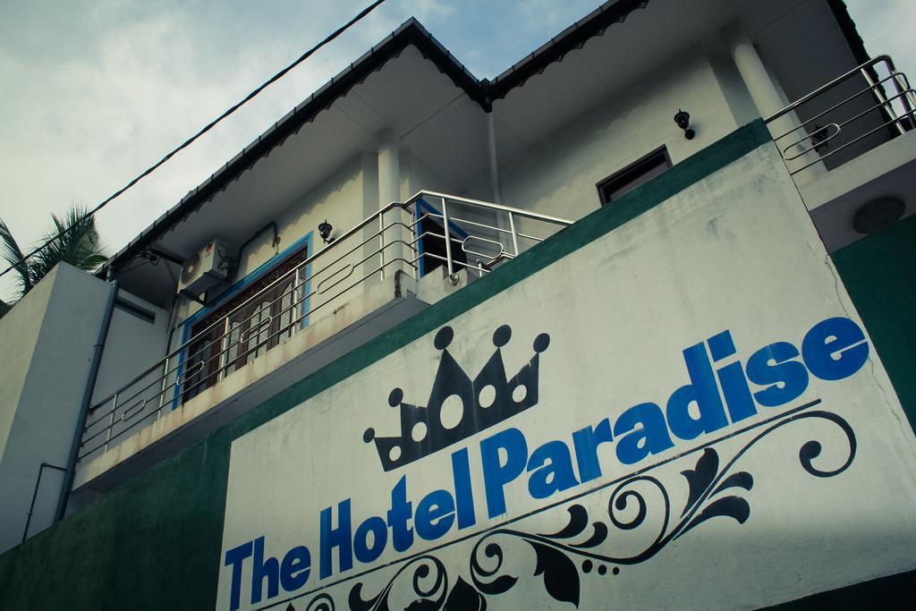 The Hotel Paradise Katunayaka Exteriér fotografie